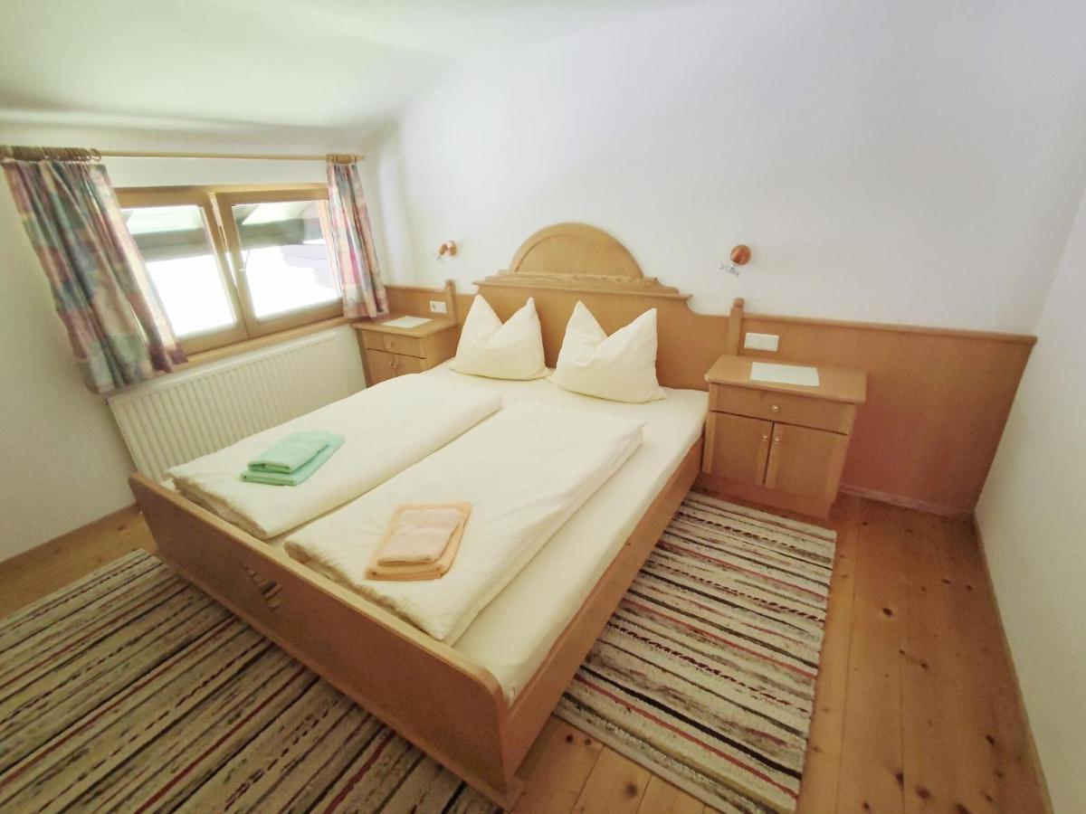 Pretty Holiday Home In Mayerhofen With Balcony Mayrhofen Exterior photo